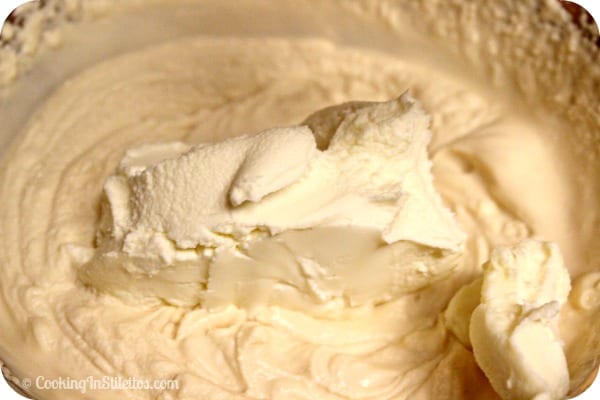 Irish Cream Tiramisu - Whipped Cream and Marscapone - Yes Please| Cooking In Stilettos