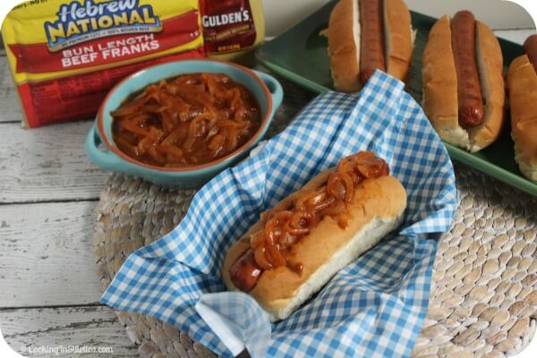 Love that spicy sweet onion sauce you get on the hot dog carts? This Hot Dog Onion Sauce from CookingInStilettos.com will be a hit at the next cookout or tailgate - spicy, smoky and full of flavor - you won't want a hot dog without it | @CookInStilettos