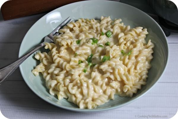 Rich Gooey and Cheesy Five Cheese Stovetop Mac and Cheese Made in Fifteen Minutes. This recipe from David Venable is a tried and true and must make when you only want only the best mac and cheese and you want it quickly! Quick Mac and Cheese | Stovetop Macaroni and Cheese | 5 Cheese Mac and Cheese | Easy Weeknight Dinners | Made from Scratch