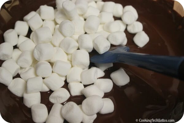Rocky Road Chocolate Bark - Marshmallows | Cooking In Stilettos