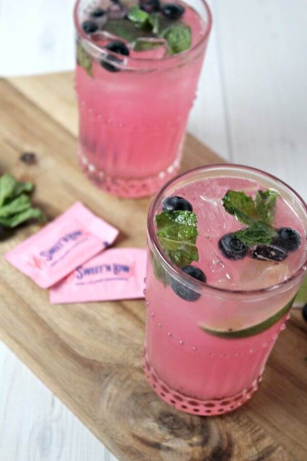 Skinny Blueberry Mojito | Cooking In Stilettos