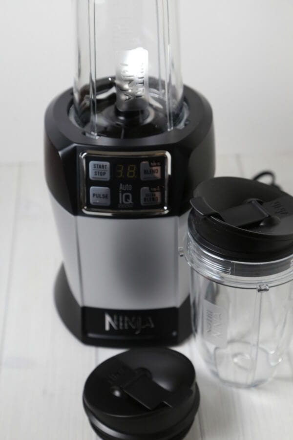 Holiday Box - Nutri Ninja Autu IQ Blender | CookingInStilettos.com