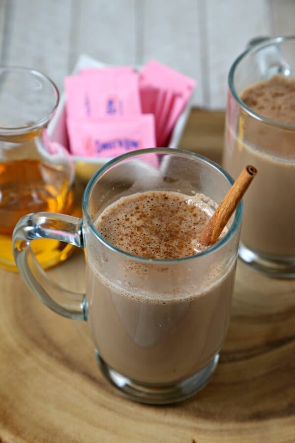 Skinny Homemade Hot Chocolate | CookingInStilettos.com