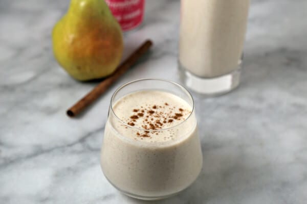 Cinna-Pear Smoothie | CookingInStilettos.com