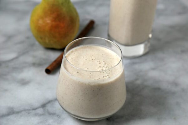 Cinna-Pear Smoothie | CookingInStilettos.com