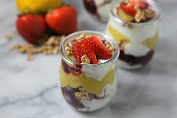 Lemon Berry Yogurt Crunch Parfait | CookingInStilettos.com