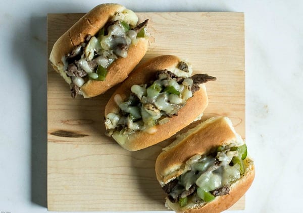 Delicious Dishes Recipe Party - Favorite Comfort Foods- Mini Philly Cheesesteak Sandwiches from TOTS Family | CookingInStilettos.com