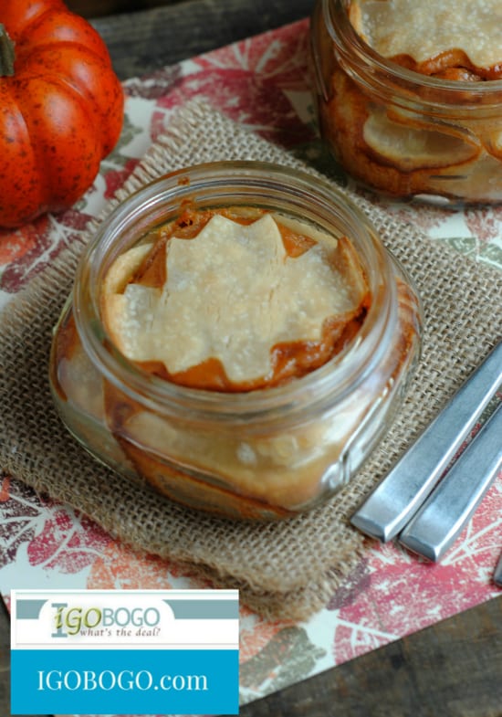 Delicious Dishes Recipe Party - Pie Recipes- Pumpkin Pie in a Jar | CookingInStilettos.com