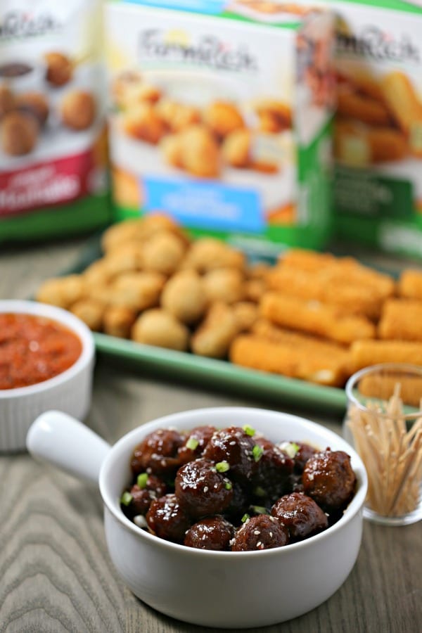 Slow Cooker Hawaiian Meatballs from CookingInStilettos.com are spicy, sweet and packed with flavor. With just a few pantry ingredients and Farm Rich Meatballs straight from the freezer and you can make these scrumptious meatballs in a flash. It's entertaining made easy!