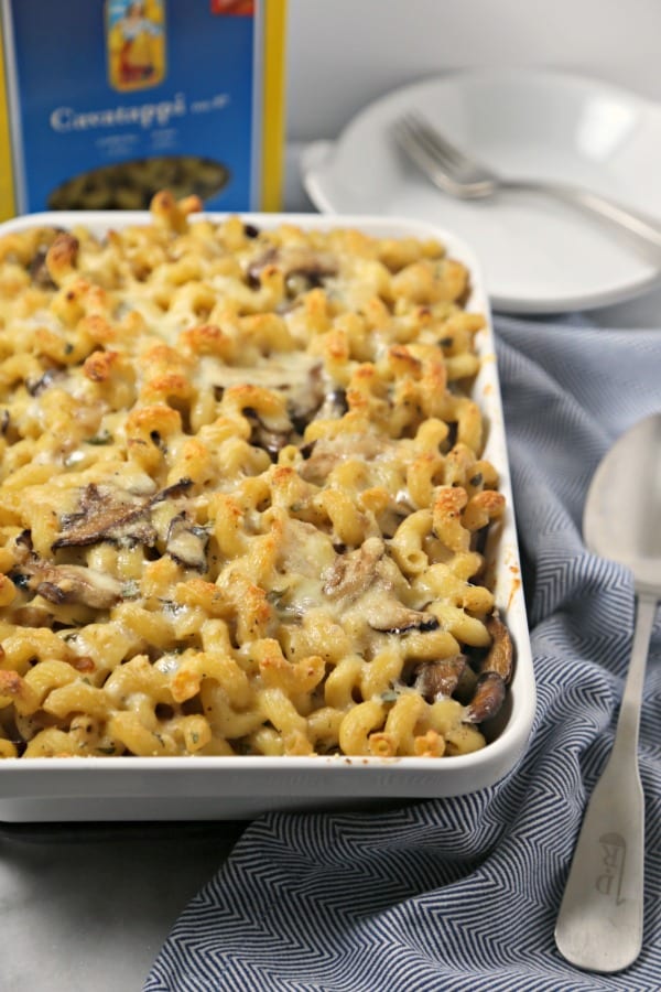 This Three Cheese Baked Mushroom Pasta from CookingInStilettos.com is a chic, comforting vegetarian dish with De Cecco cavatappi pasta layered with two kinds of mushrooms & a creamy cheese sauce, baked to perfection. This baked pasta is perfect for Meatless Mondays. 