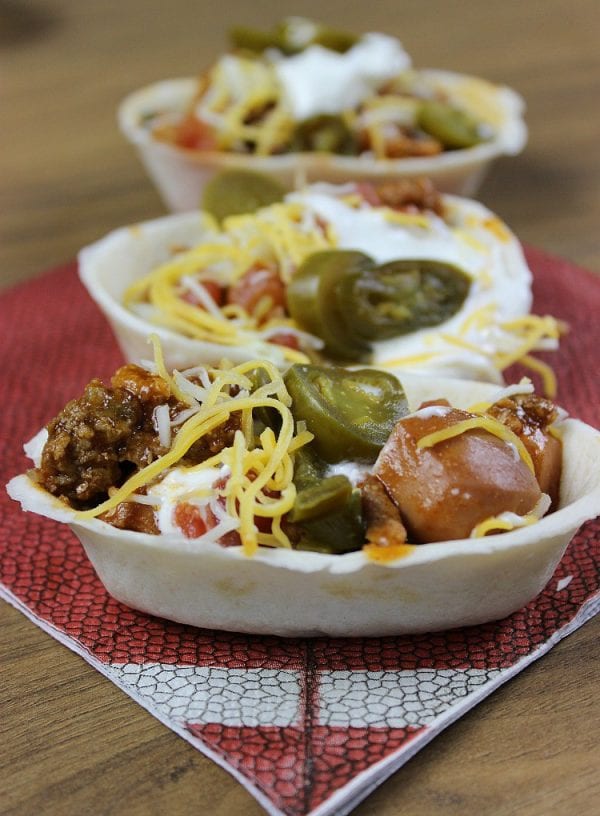 Delicious Dishes Recipe Party - Game Day Recipes - Chili Dog Taco Boats from Just 2 Sisters | CookingInStilettos.com