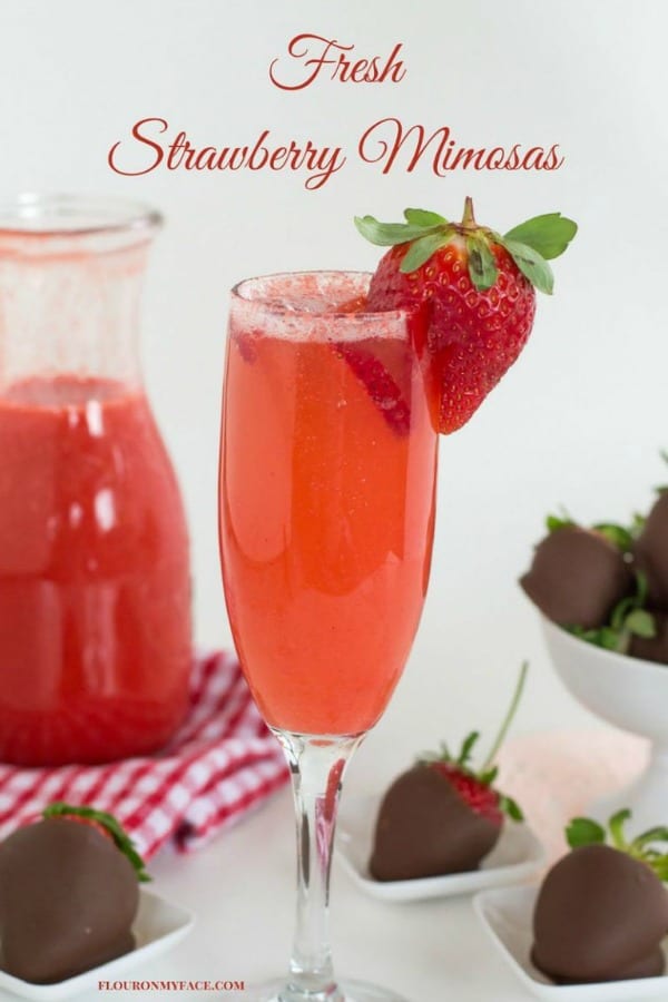 Delicious Dishes Recipe Party - Berry Recipes - Strawberry Mimosas from Flour on My Face | CookingInStilettos.com