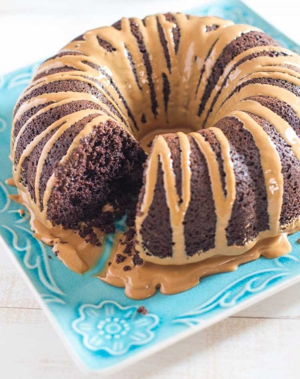 Delicious Dishes Recipe Party - Tasty Sandwiches - Peanut Butter Chocolate Cake from Domestically Speaking | CookingInStilettos.com